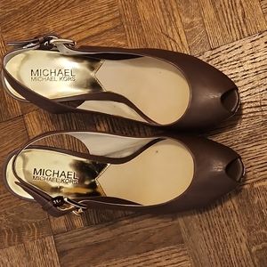 Really nice pair of MICHAEL Michael Kors heels.